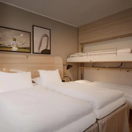 מלון Scandic Park 4*