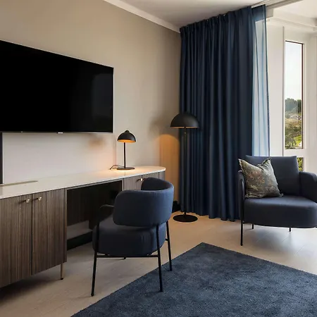 מלון Scandic Park 4*